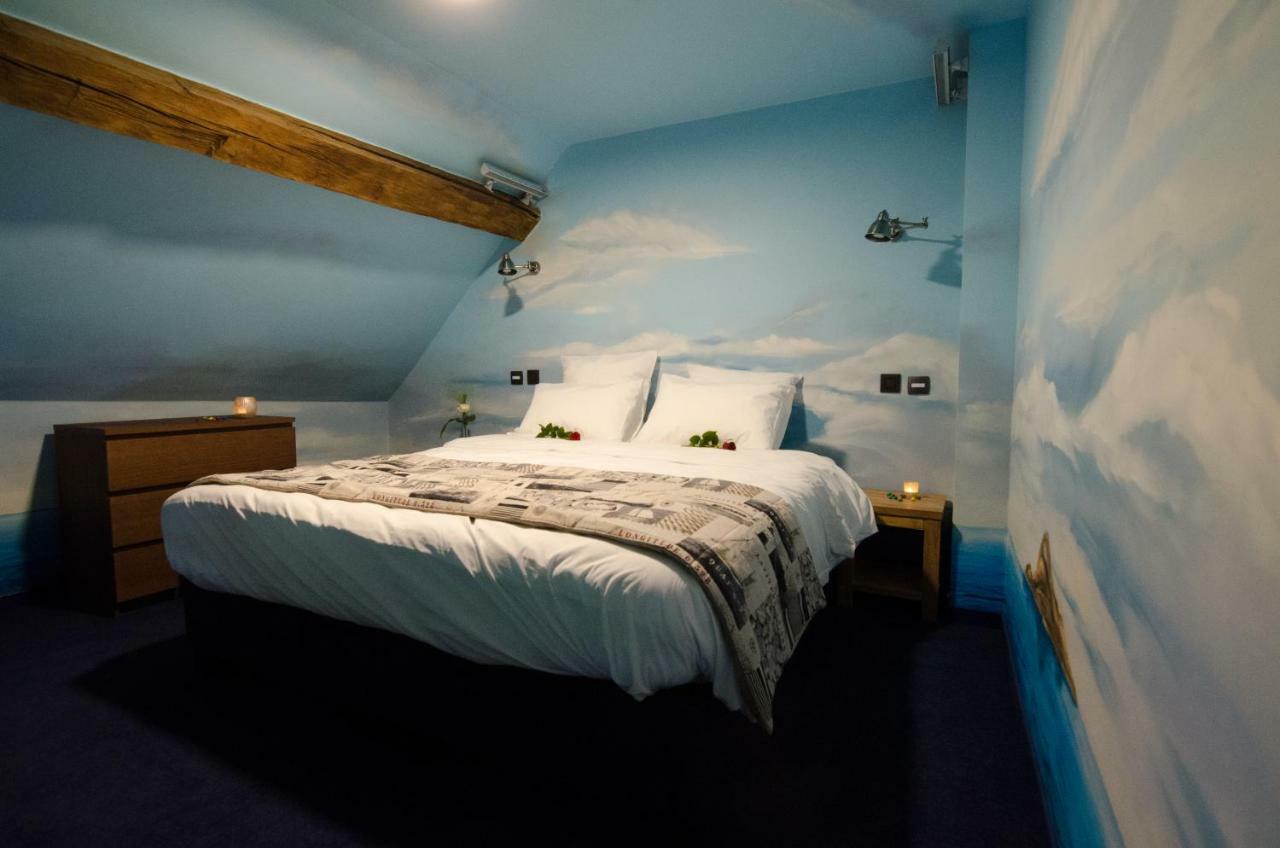 River Lodge Hotel Insolite Maredsous Eksteriør billede